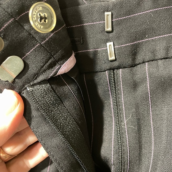 Ann Taylor size 10 black dress pants with stripe - Picture 7 of 7